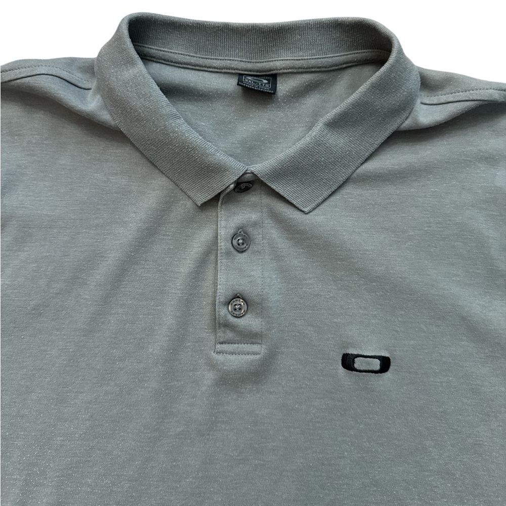 Vintage Oakley Men’s Gray Polo Short Sleeve Shirt Size XXL “ O “ Logo
